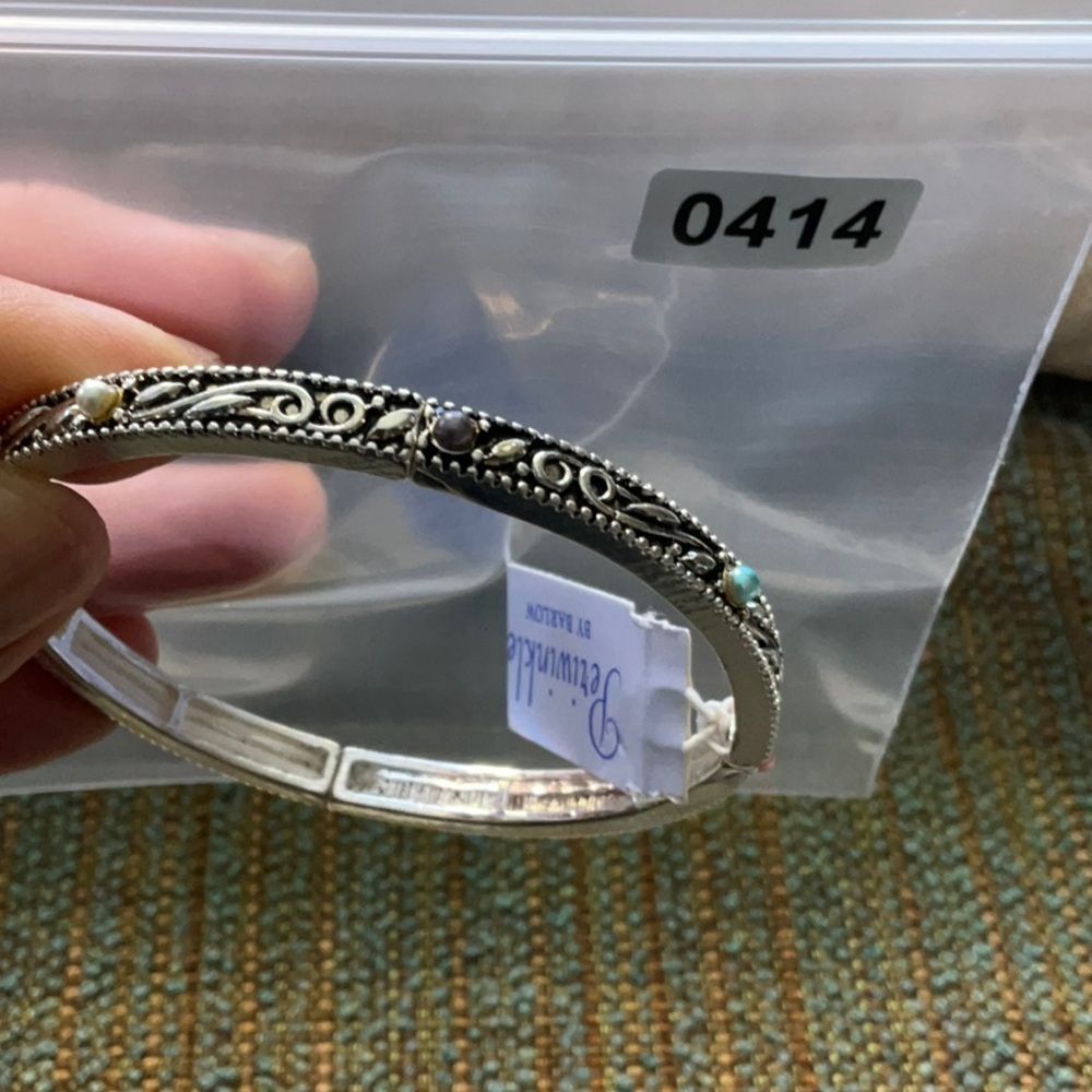 0414 Periwinkle by Barlow Bracelet - Picture 5 of 5